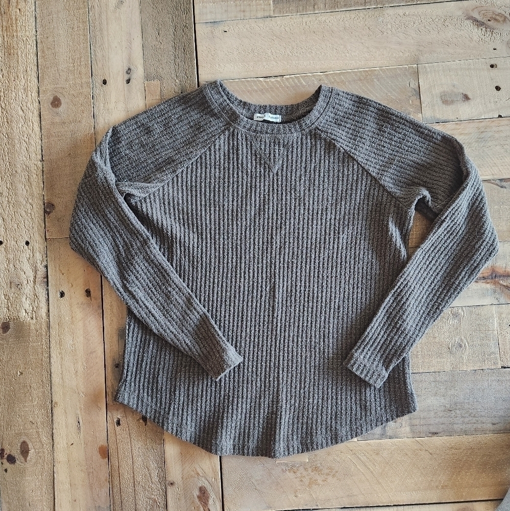 Sweet Romeo Petite Long Sleeved Brown Shirt . Size SP